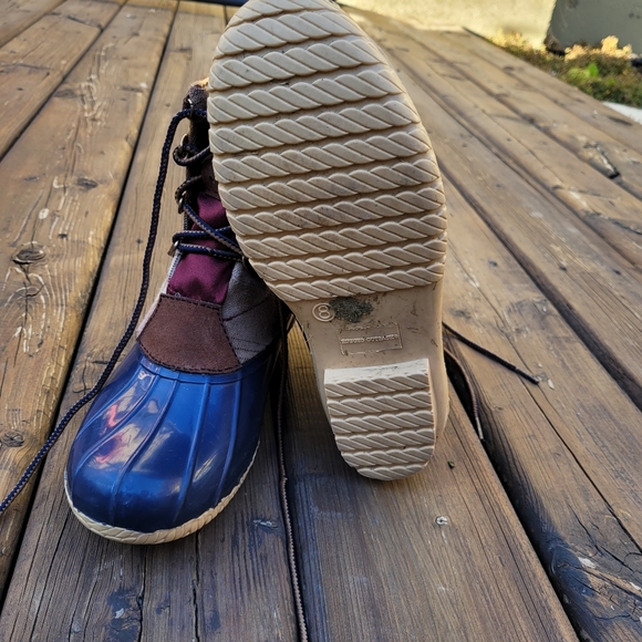 Upcycled duck boots - Picture 7 of 9